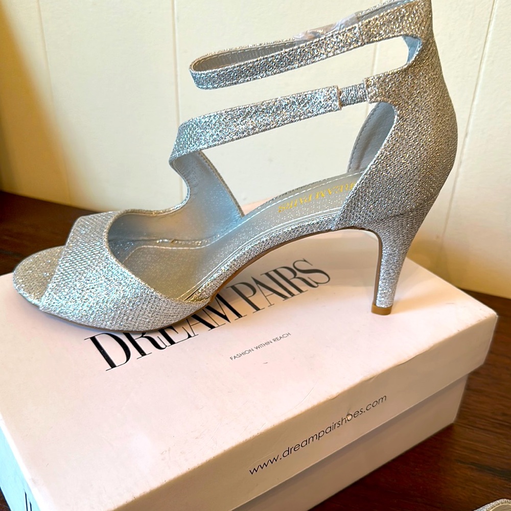 Brand new Dream Pairs brand peep toe ankle strap silver heels. Size 9